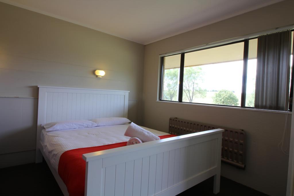 Snowy Mountains Resort And Function Centre Adaminaby Cameră foto